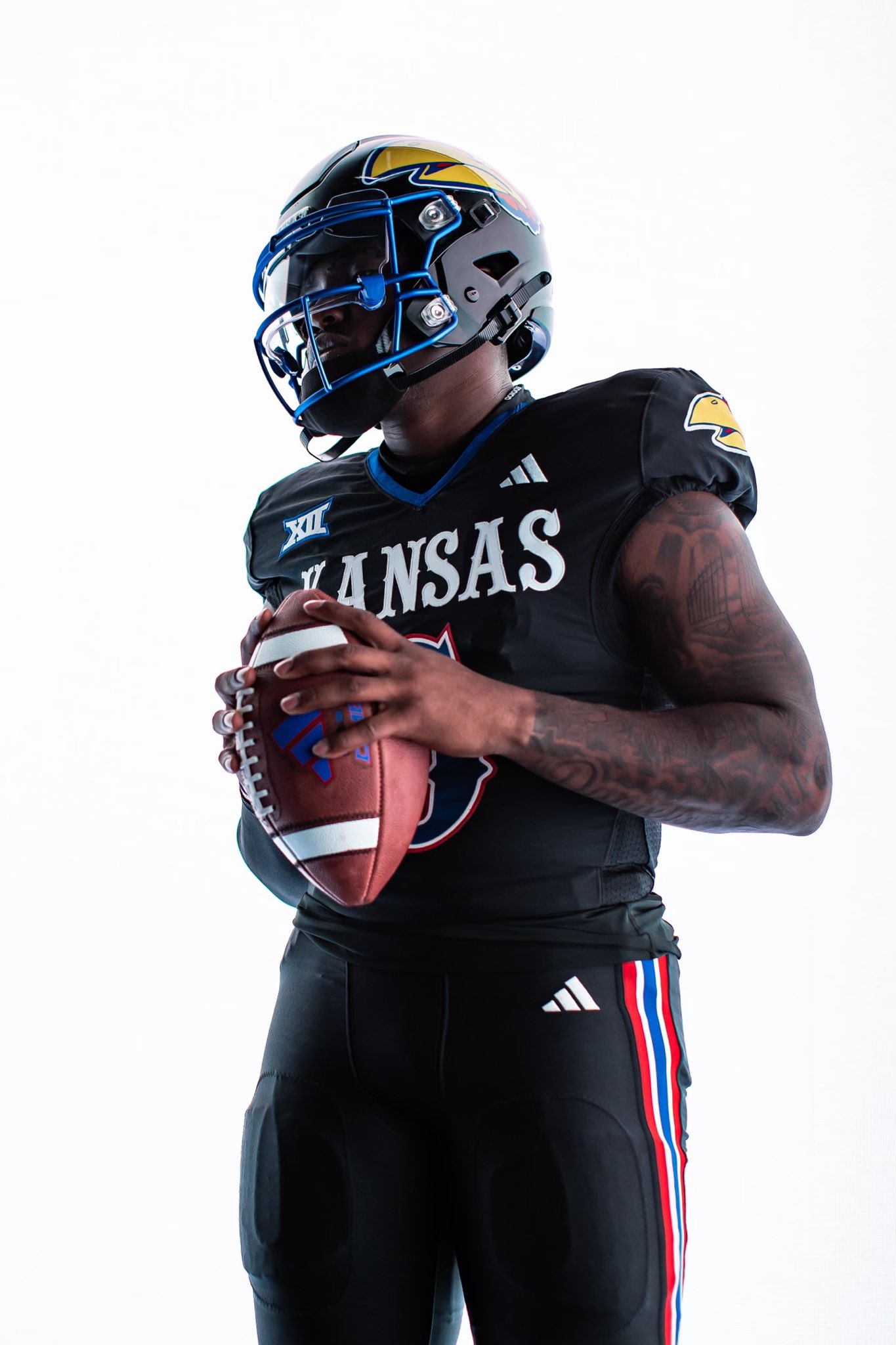 Image courtesy of @KU_Football